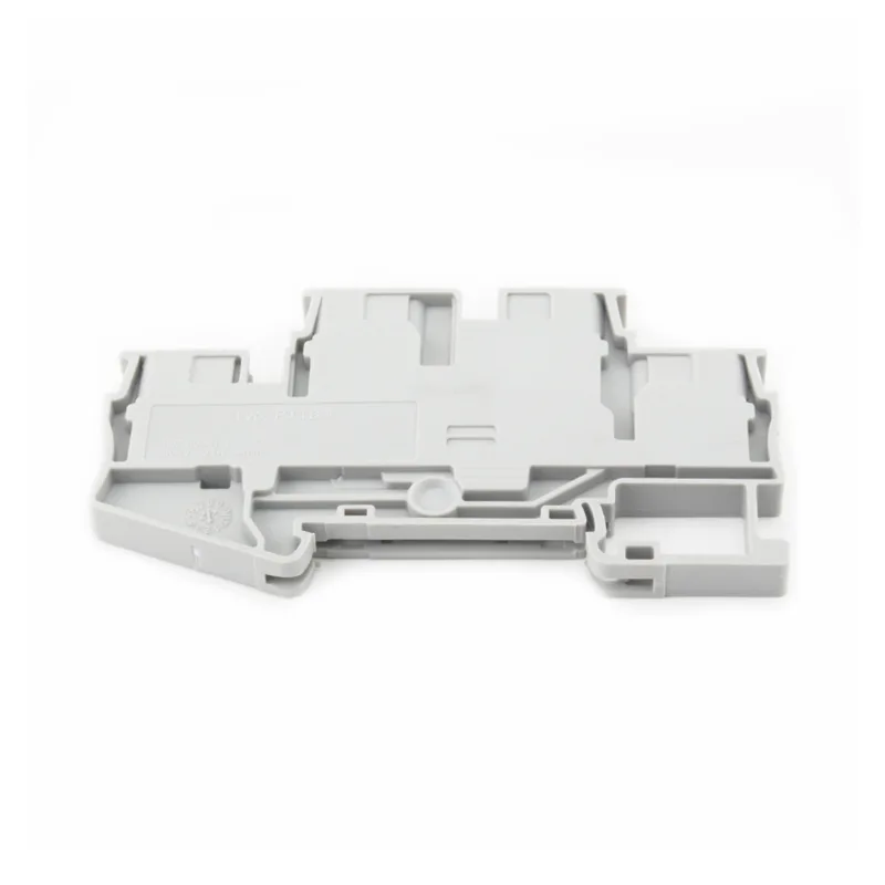 দিন রেল টার্মিনাল ব্লকের মাধ্যমে PTTB4 ফিড